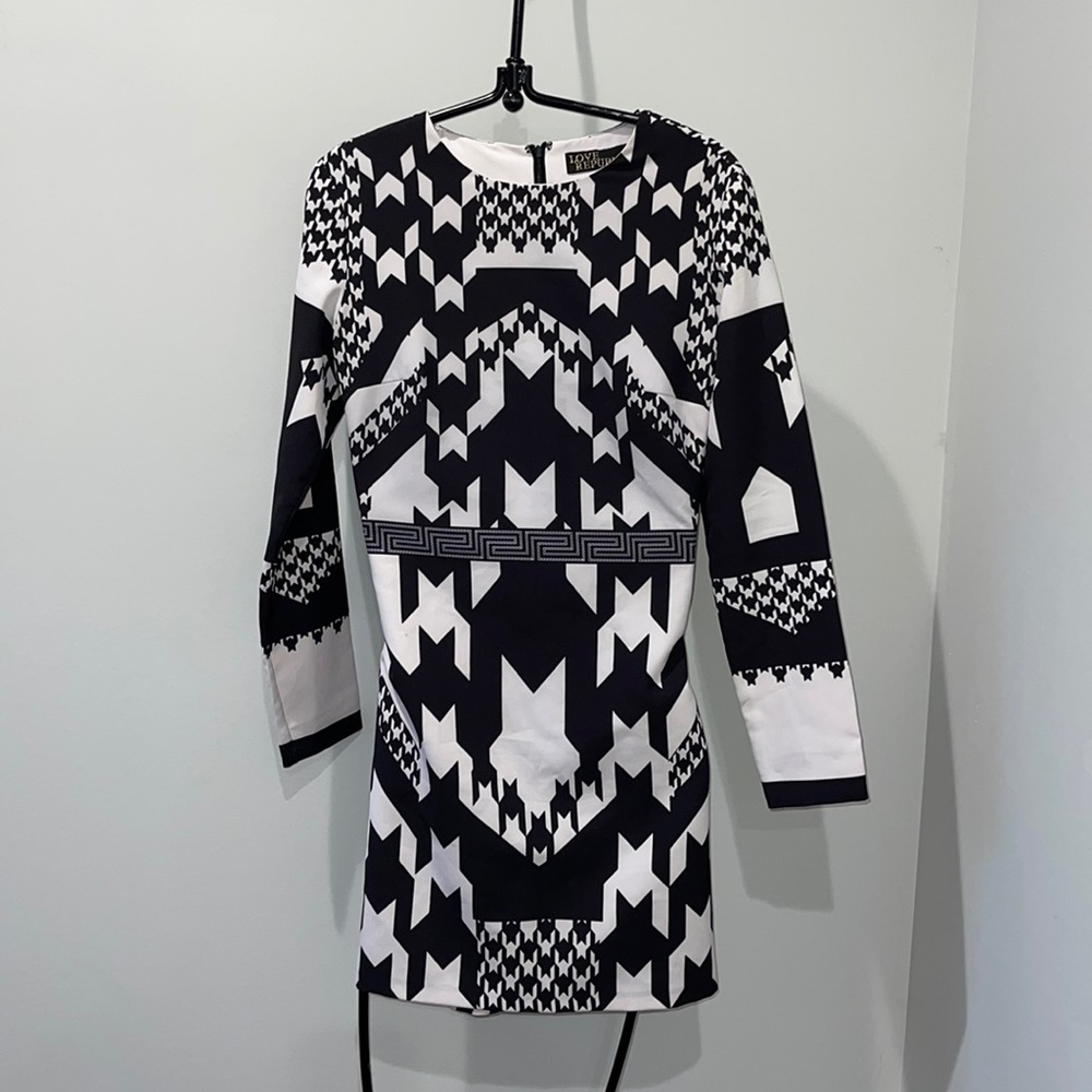 LOVE REPUBLIC GOEMETRIC DRESS size 4